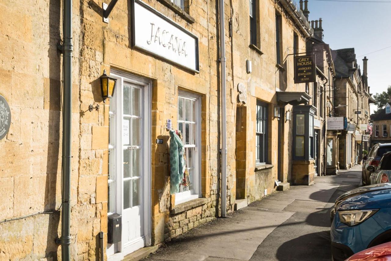 April Cottage Stow-on-the-Wold Exterior photo